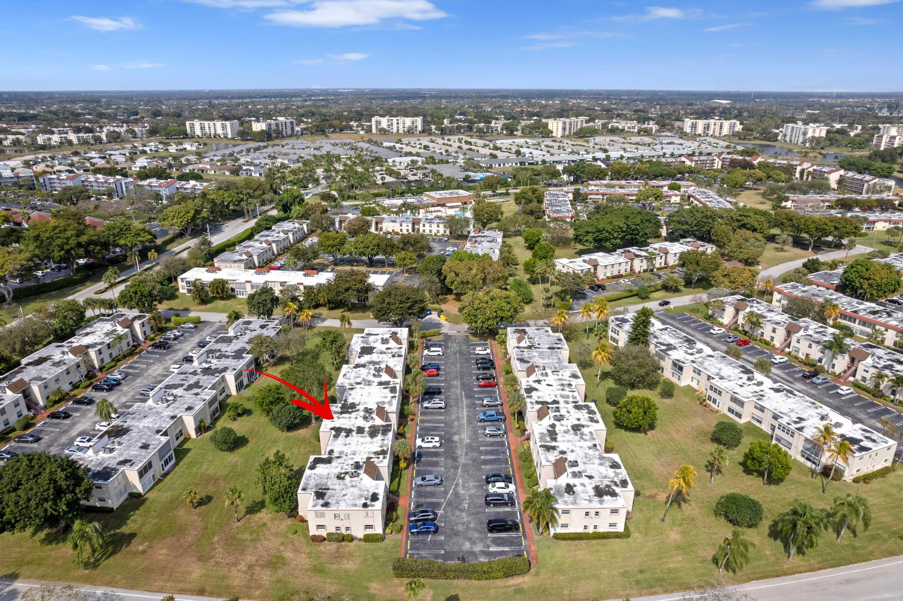 VILLAGES OF ORIOLE ABBEY CONDO - Residential