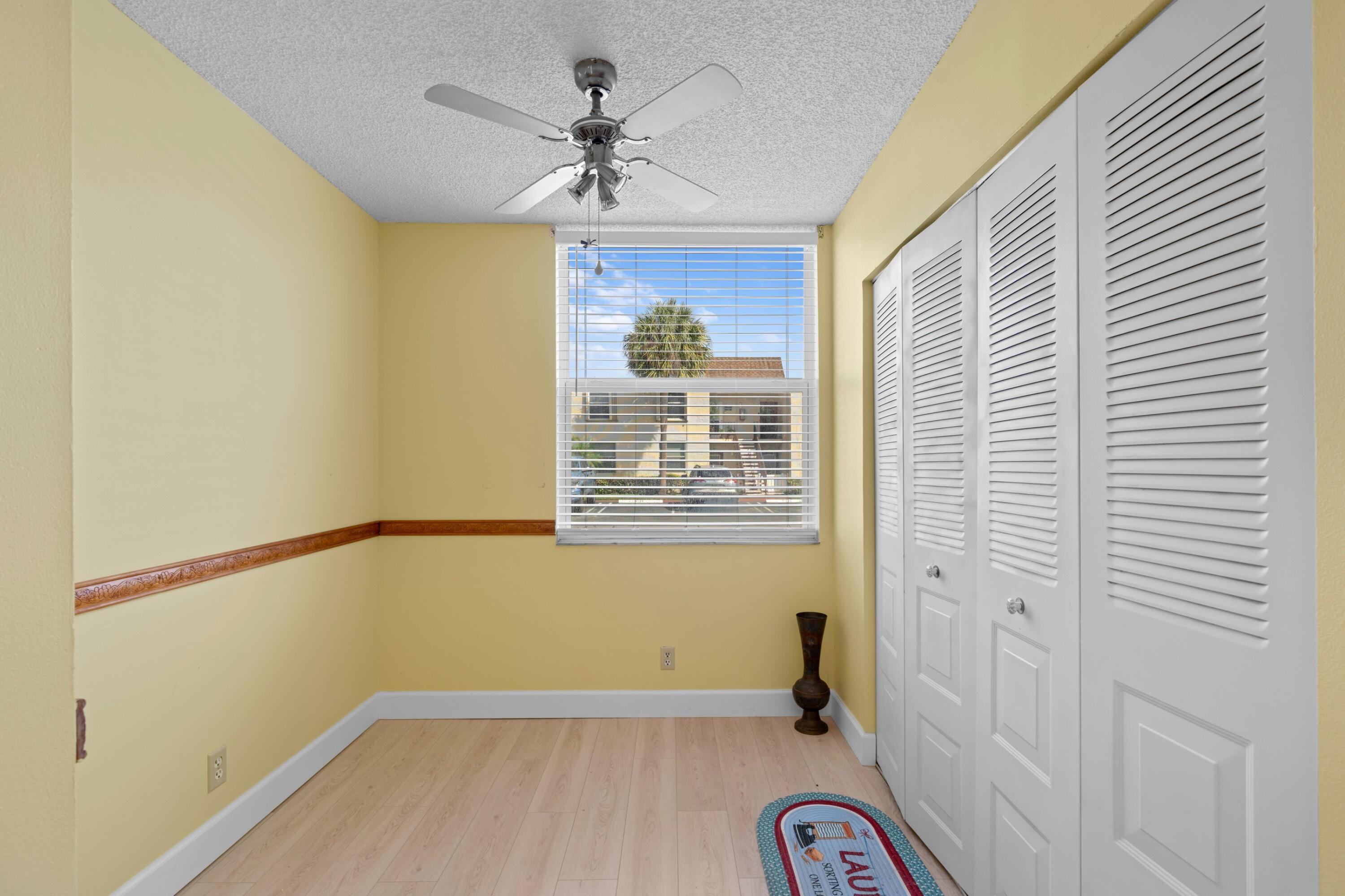 VILLAGES OF ORIOLE ABBEY CONDO - Residential