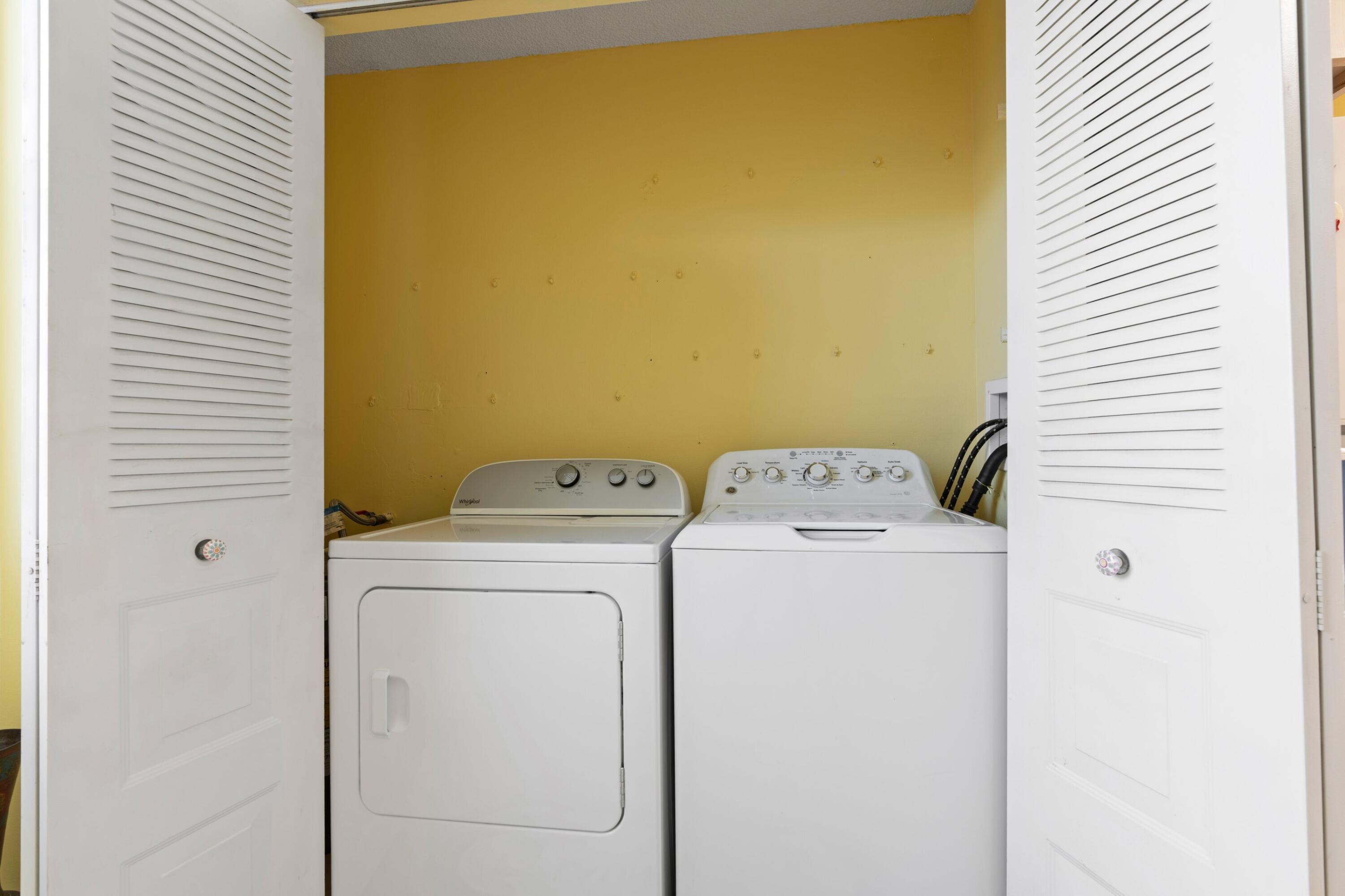 VILLAGES OF ORIOLE ABBEY CONDO - Residential