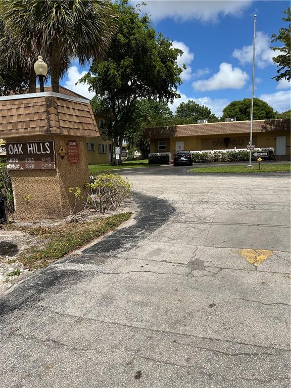 OAK HILLS - Residential