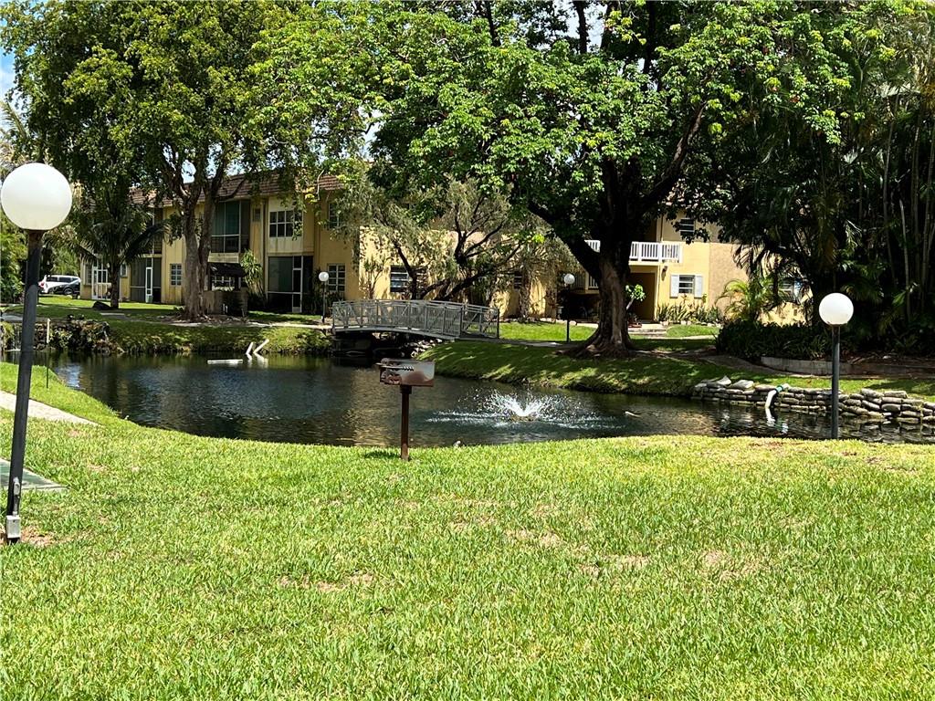 OAK HILLS - Residential