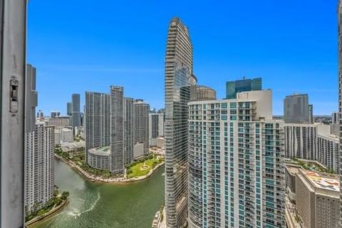325 S Biscayne Blvd UPH-14 Miami FL 33131