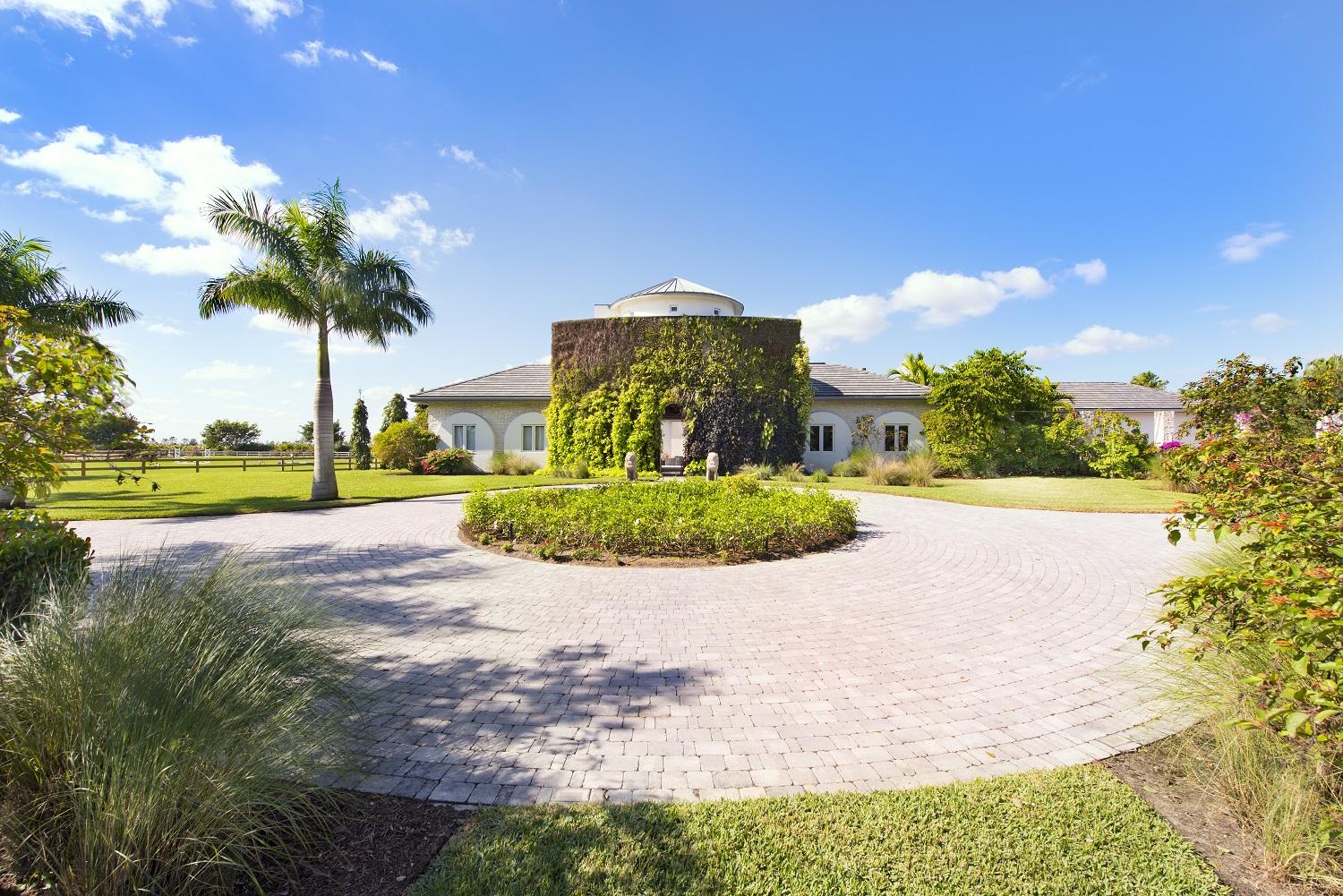 LAS PALMAS EQUESTRIAN - Residential