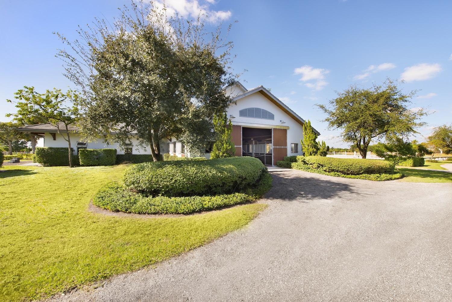 LAS PALMAS EQUESTRIAN - Residential