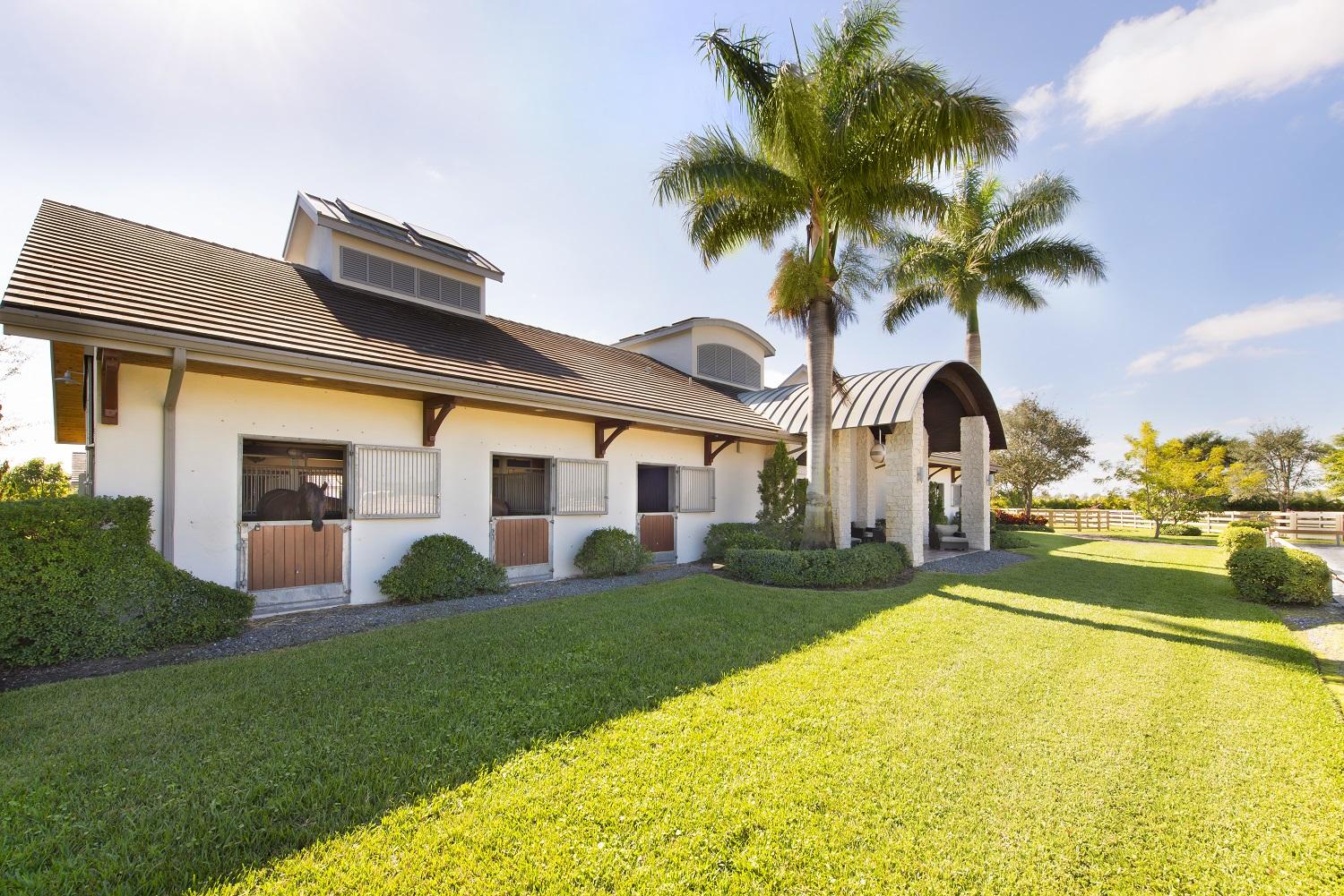 LAS PALMAS EQUESTRIAN - Residential