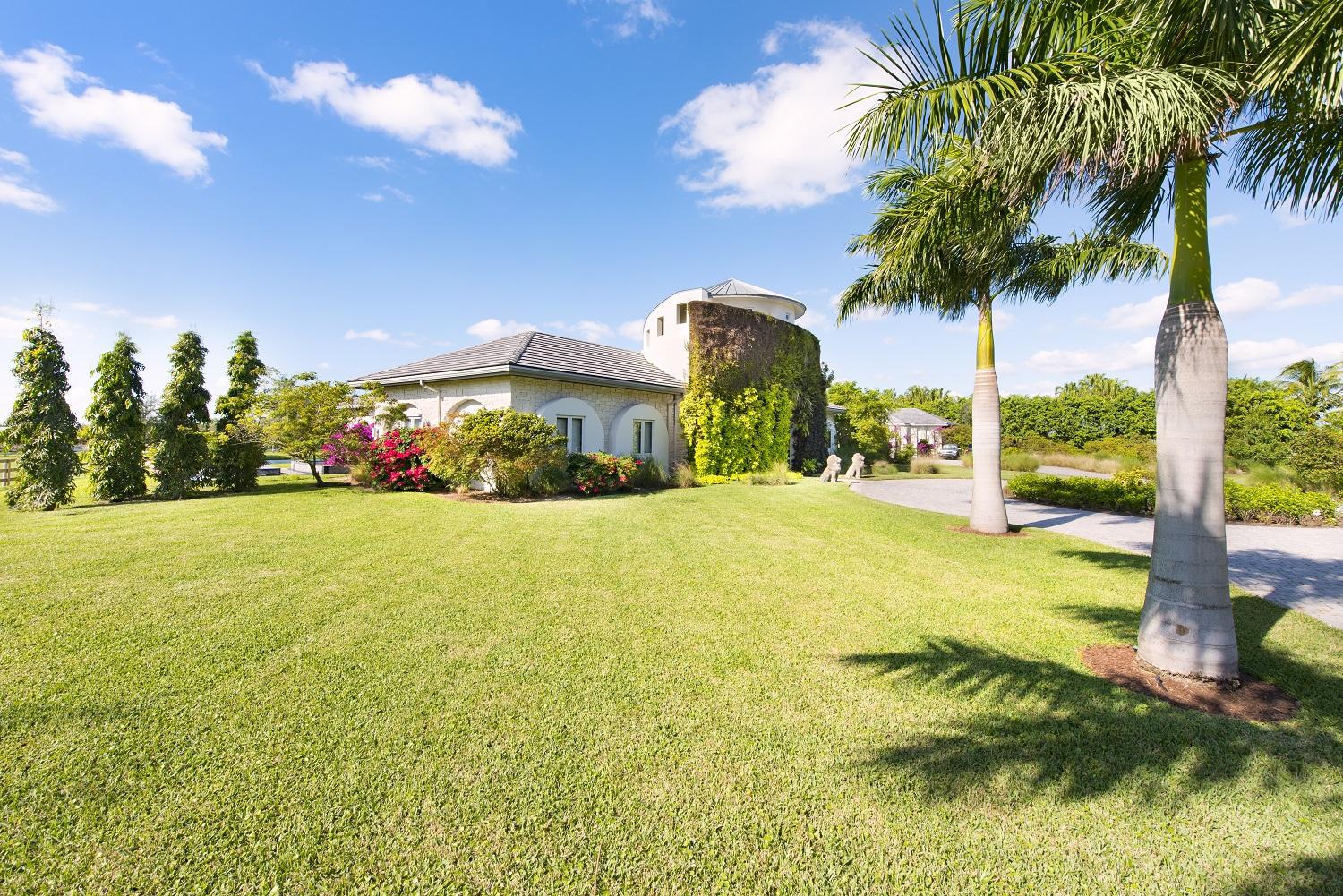 LAS PALMAS EQUESTRIAN - Residential