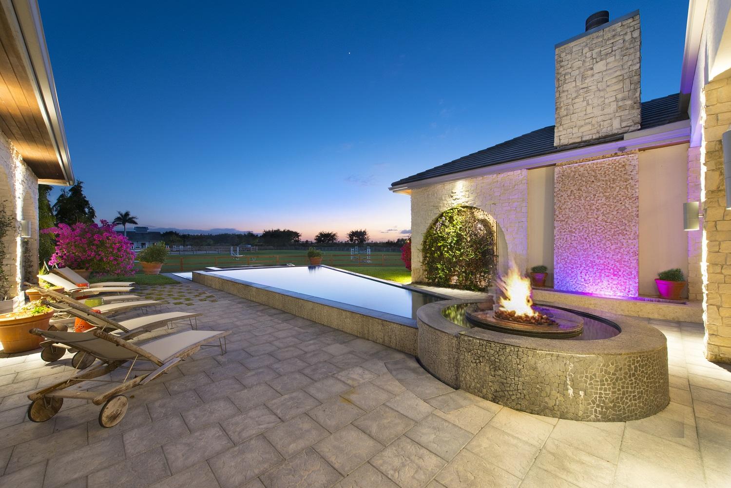 LAS PALMAS EQUESTRIAN - Residential