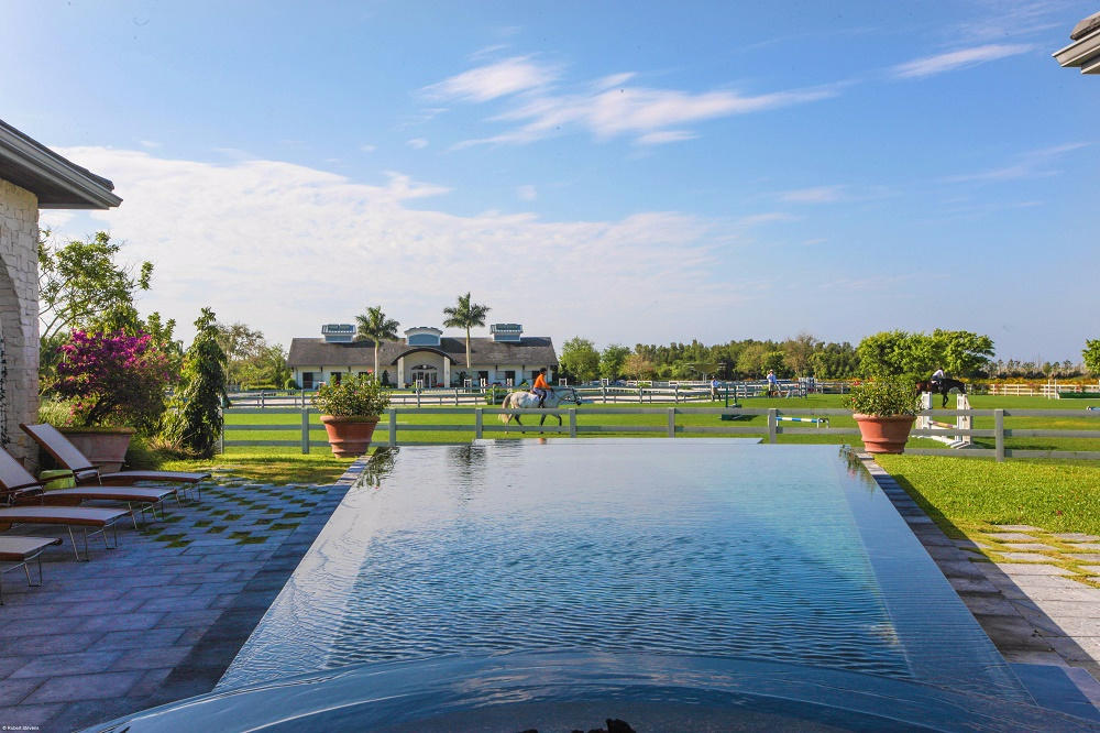 LAS PALMAS EQUESTRIAN - Residential