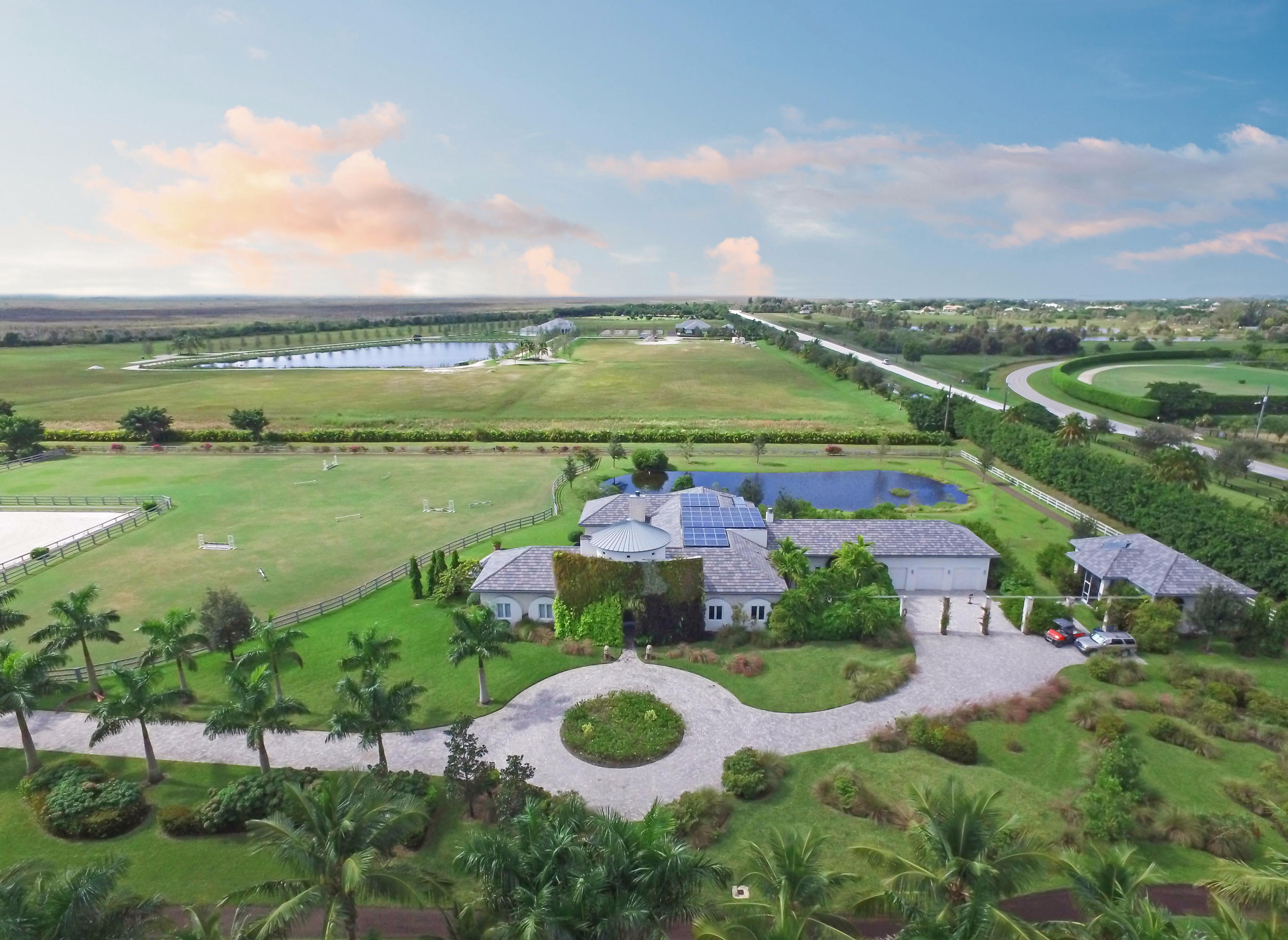 LAS PALMAS EQUESTRIAN - Residential