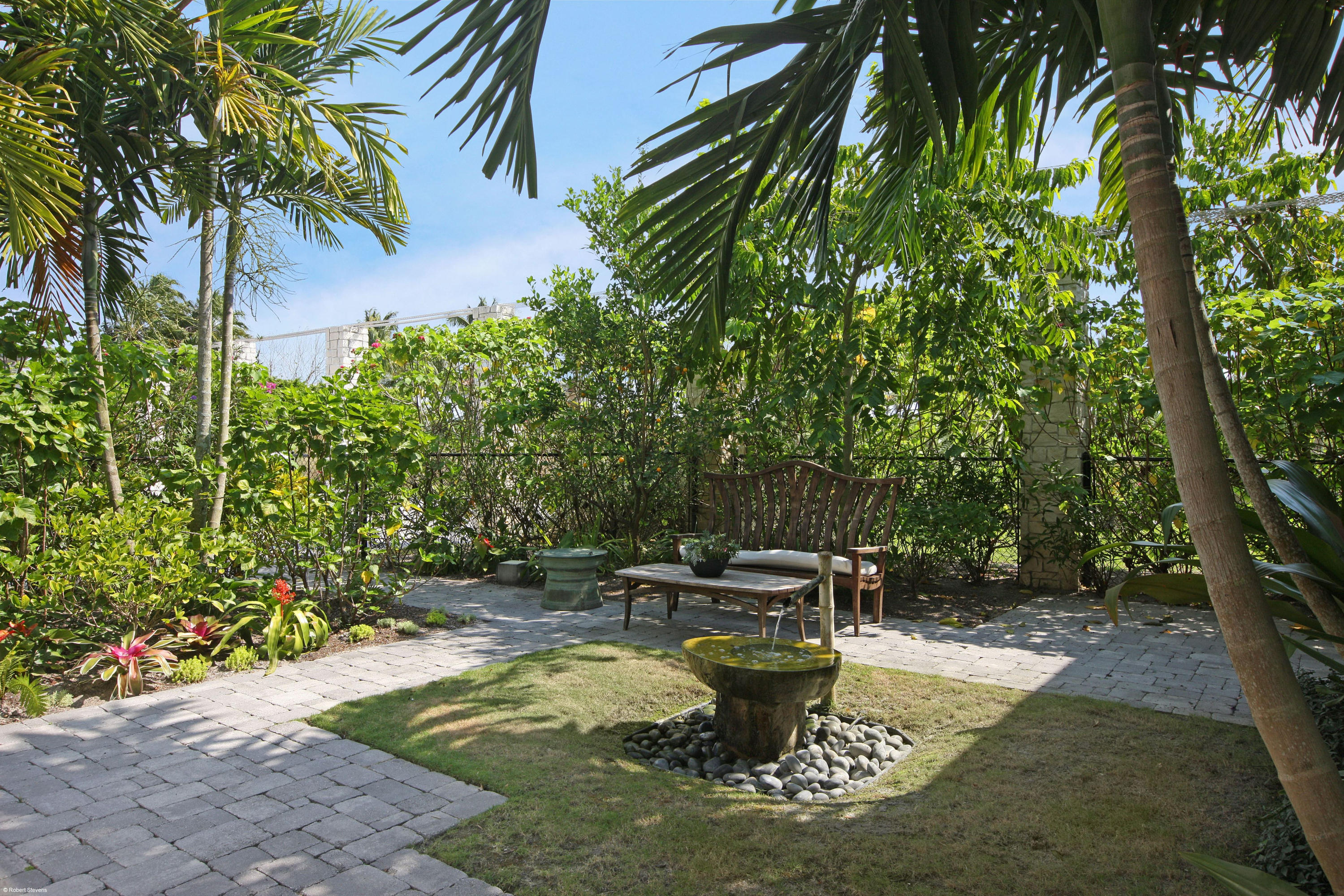 LAS PALMAS EQUESTRIAN - Residential