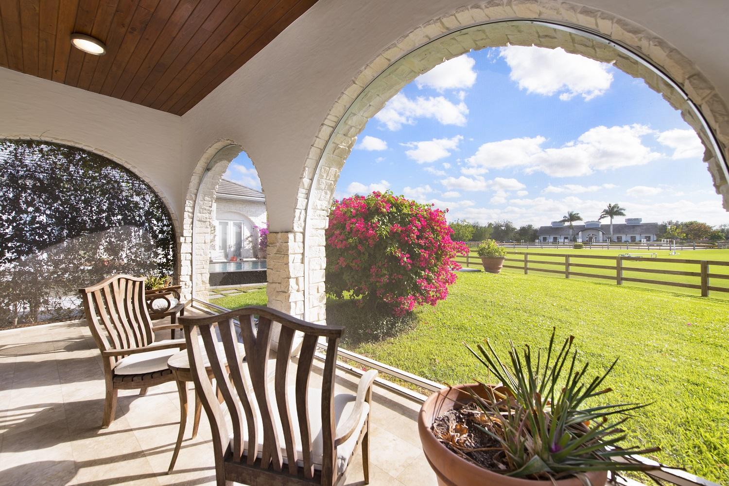 LAS PALMAS EQUESTRIAN - Residential