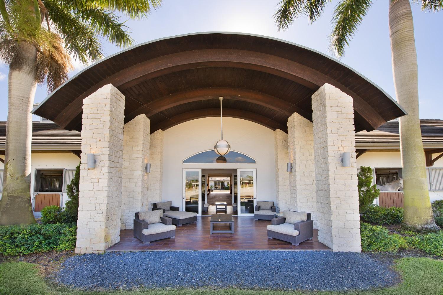 LAS PALMAS EQUESTRIAN - Residential