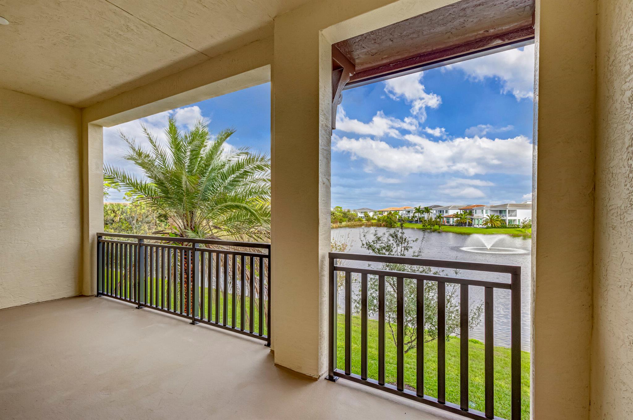 ALTON NEIGHBORHOOD - Residential Lease