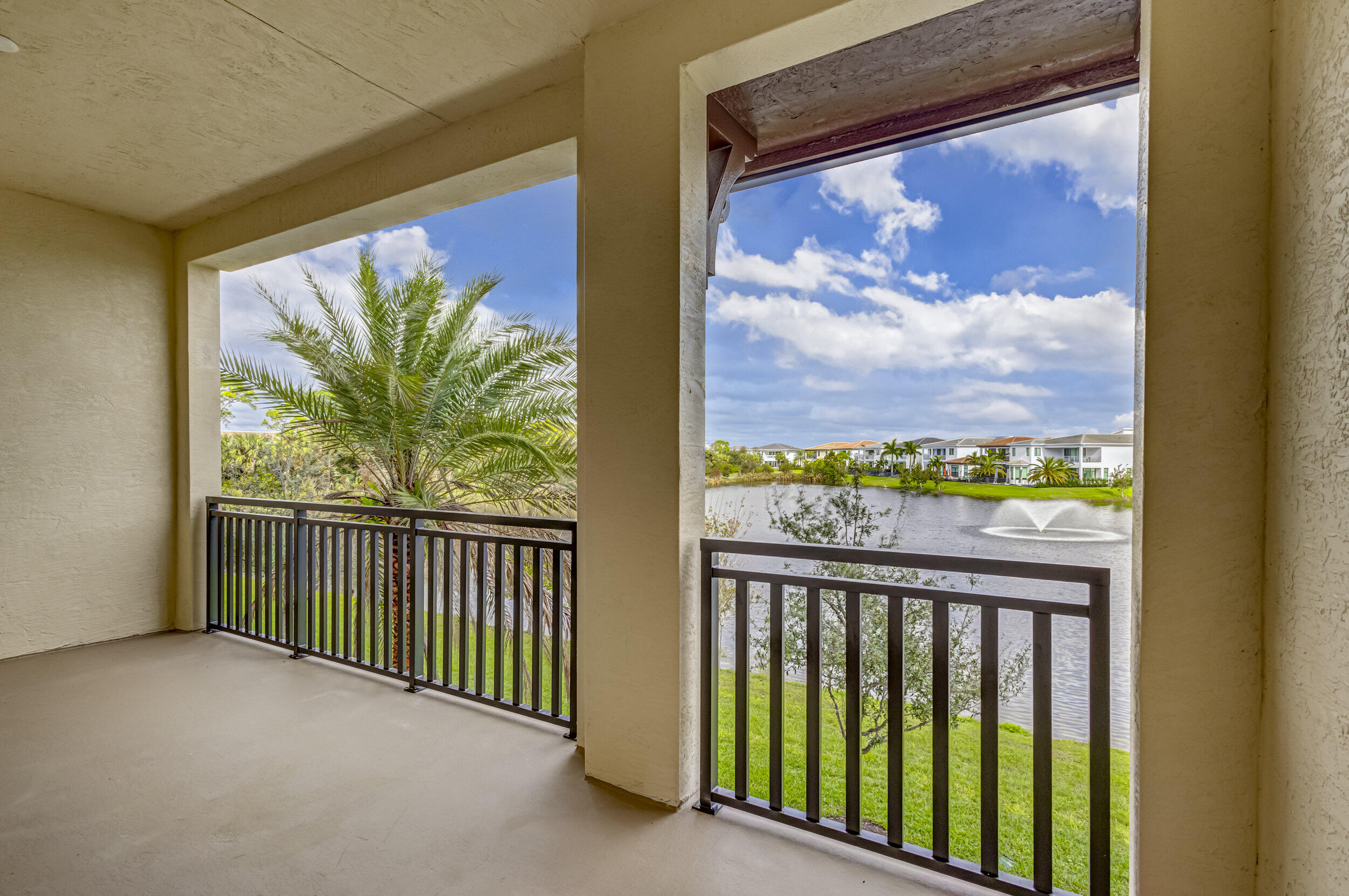 ALTON NEIGHBORHOOD - Residential Lease