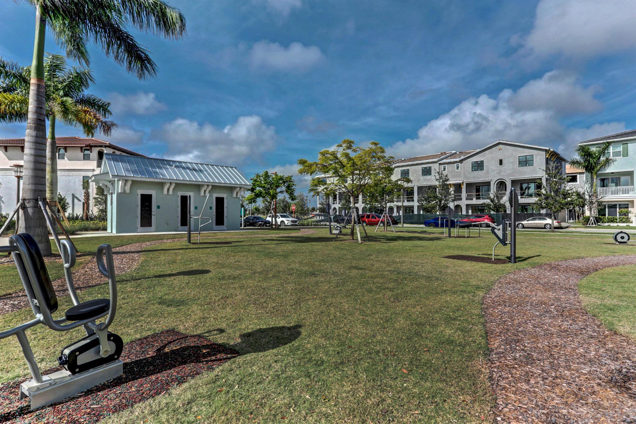 ALTON NEIGHBORHOOD - Residential Lease