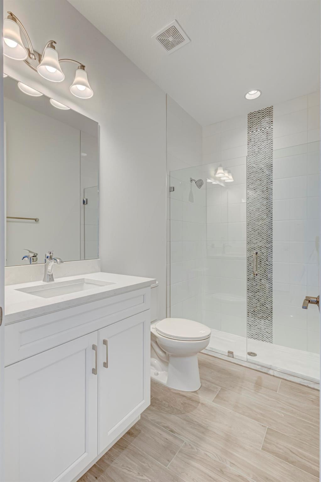 ALTON NEIGHBORHOOD - Residential Lease