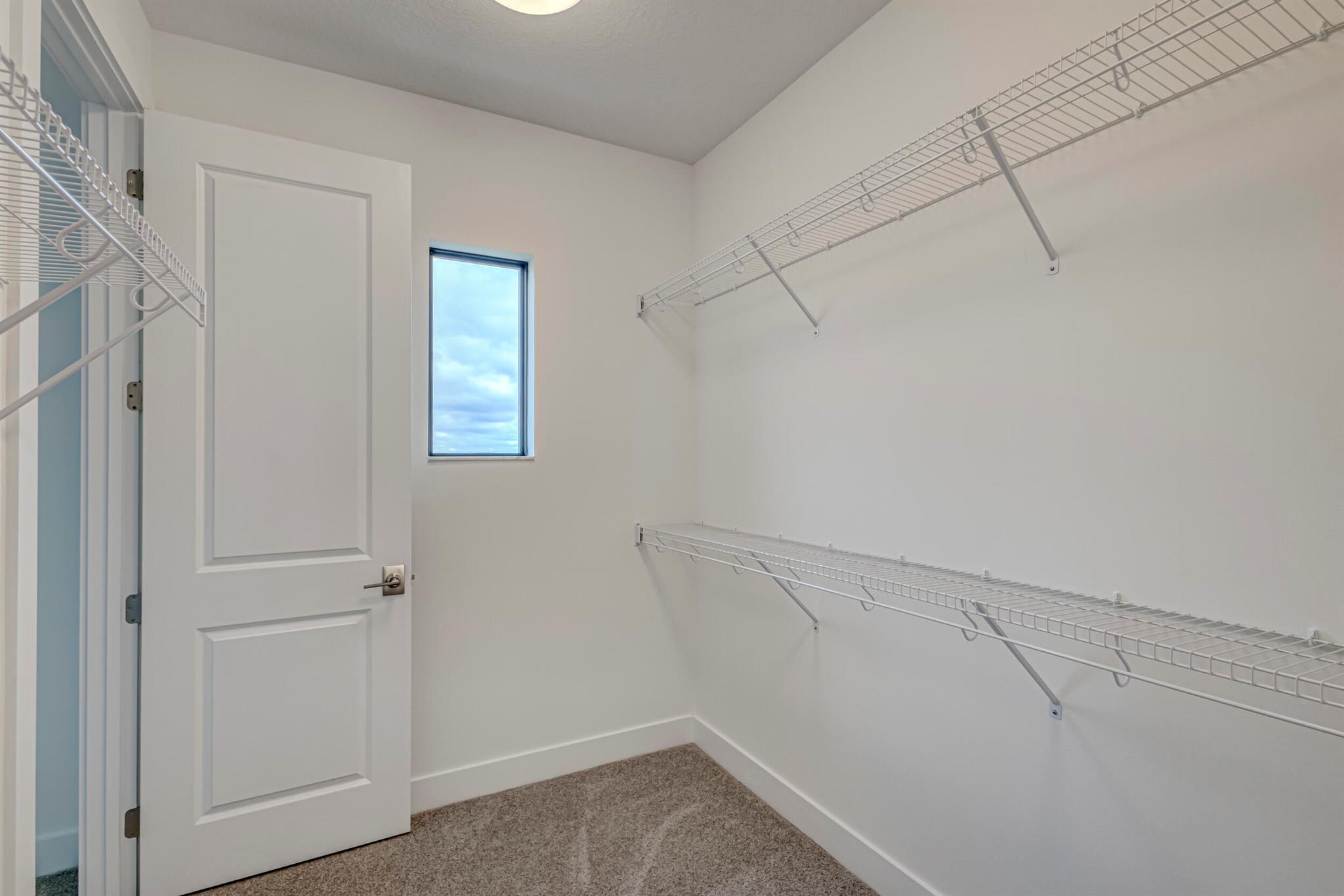 ALTON NEIGHBORHOOD - Residential Lease