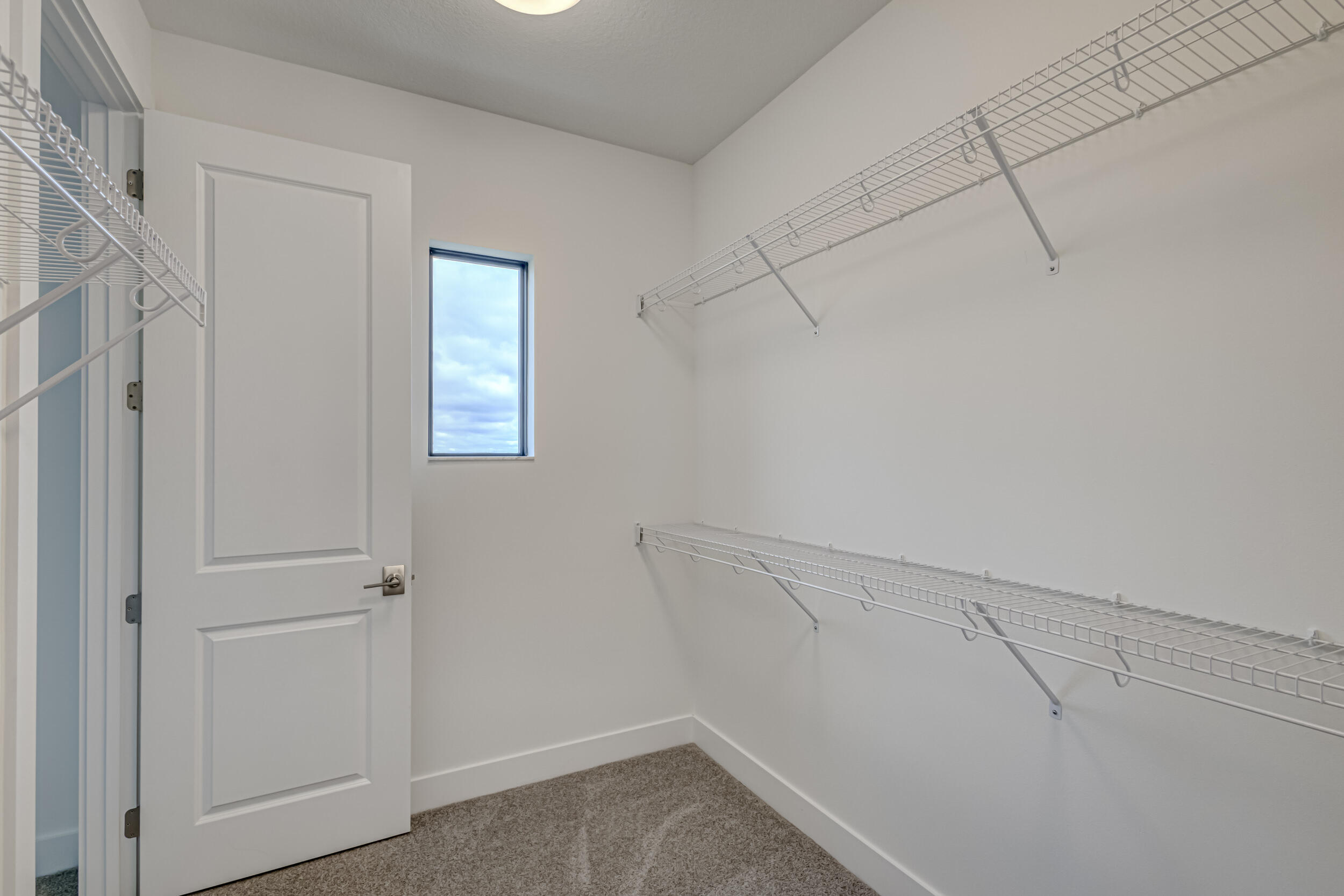 ALTON NEIGHBORHOOD - Residential Lease