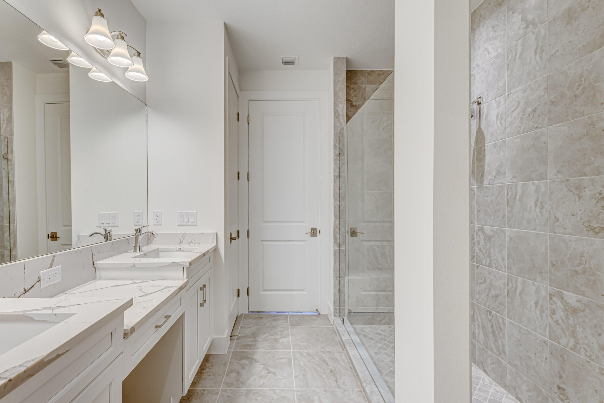 ALTON NEIGHBORHOOD - Residential Lease