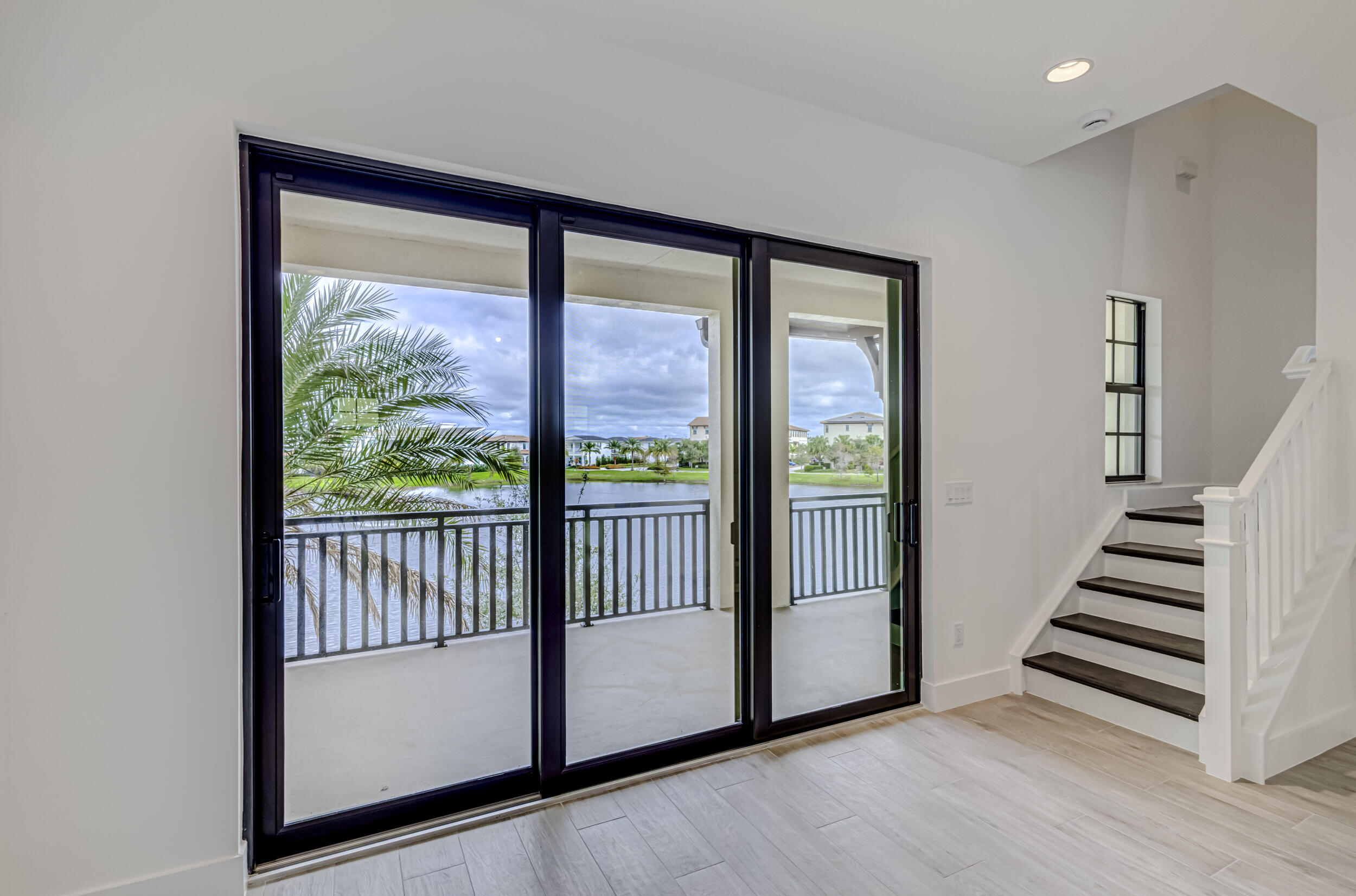 ALTON NEIGHBORHOOD - Residential Lease