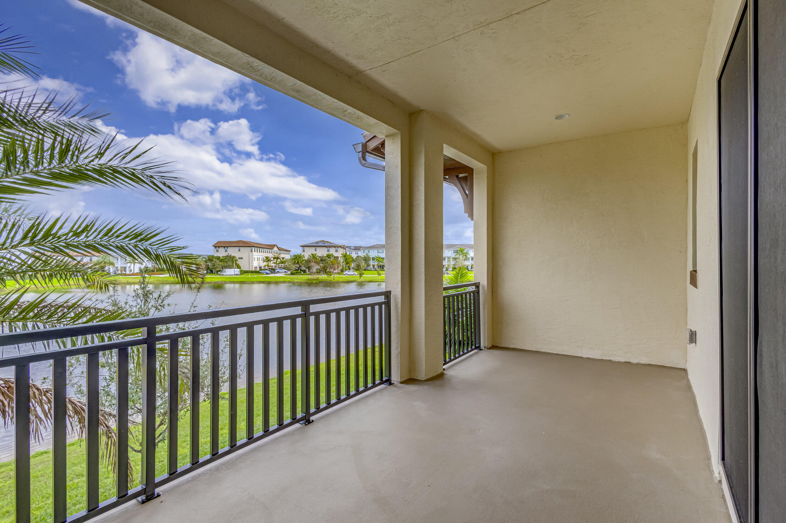 ALTON NEIGHBORHOOD - Residential Lease