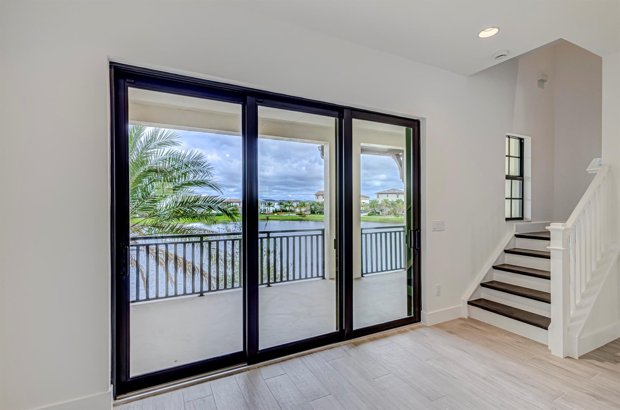 ALTON NEIGHBORHOOD - Residential Lease