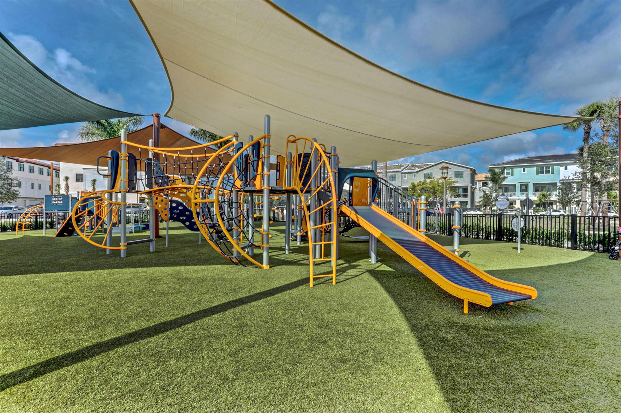 ALTON NEIGHBORHOOD - Residential Lease