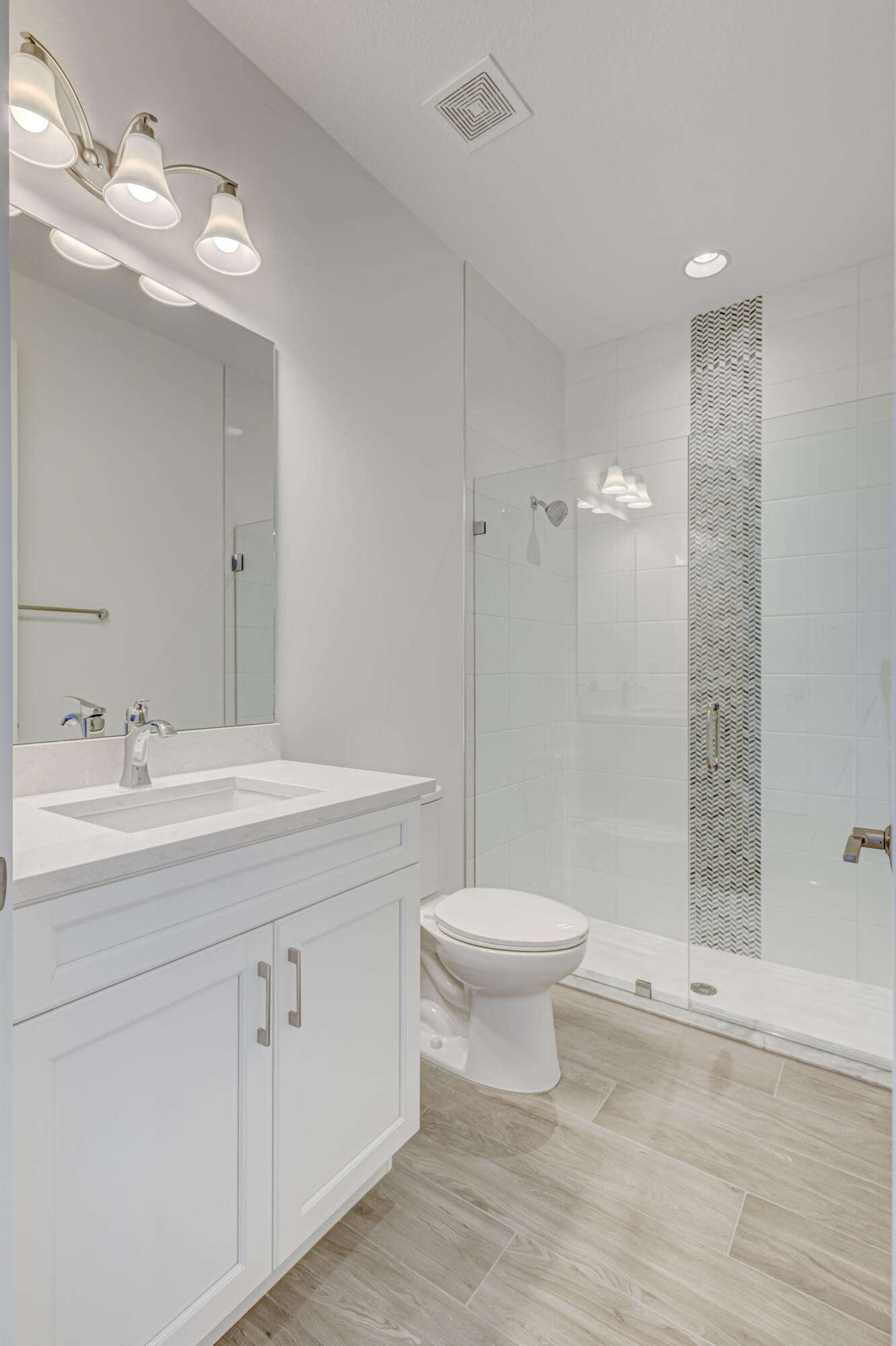 ALTON NEIGHBORHOOD - Residential Lease