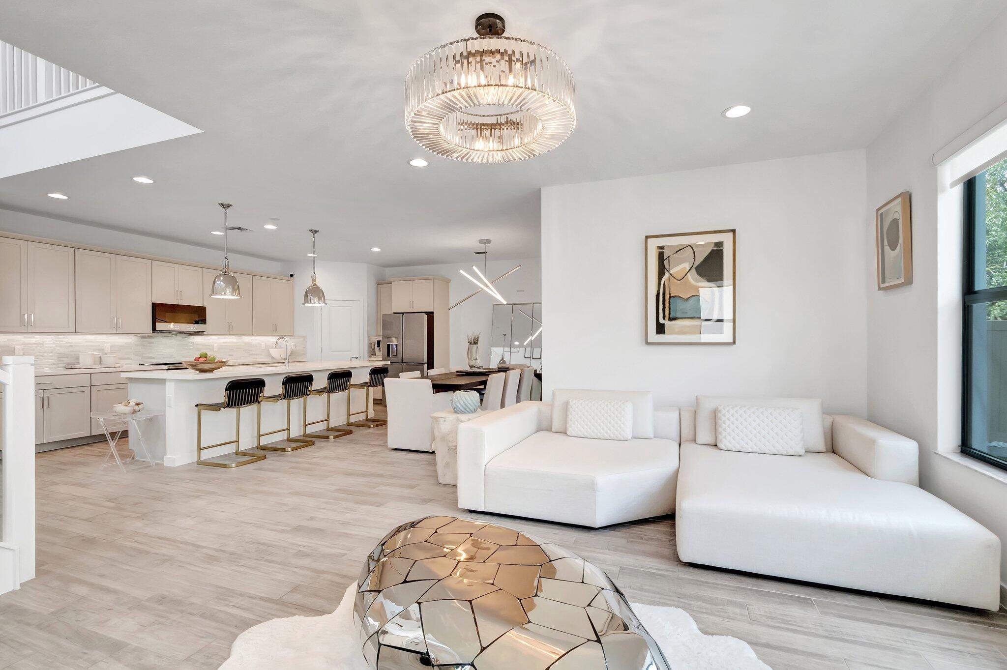4343 Arcturus Lane