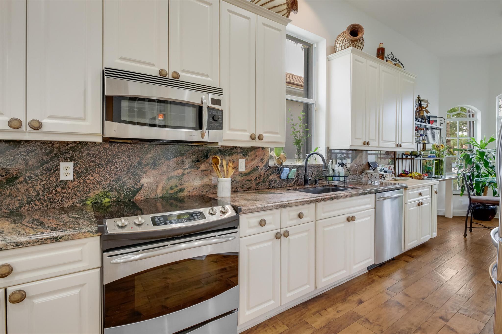 FOUNTAINS PL3 - Residential Lease