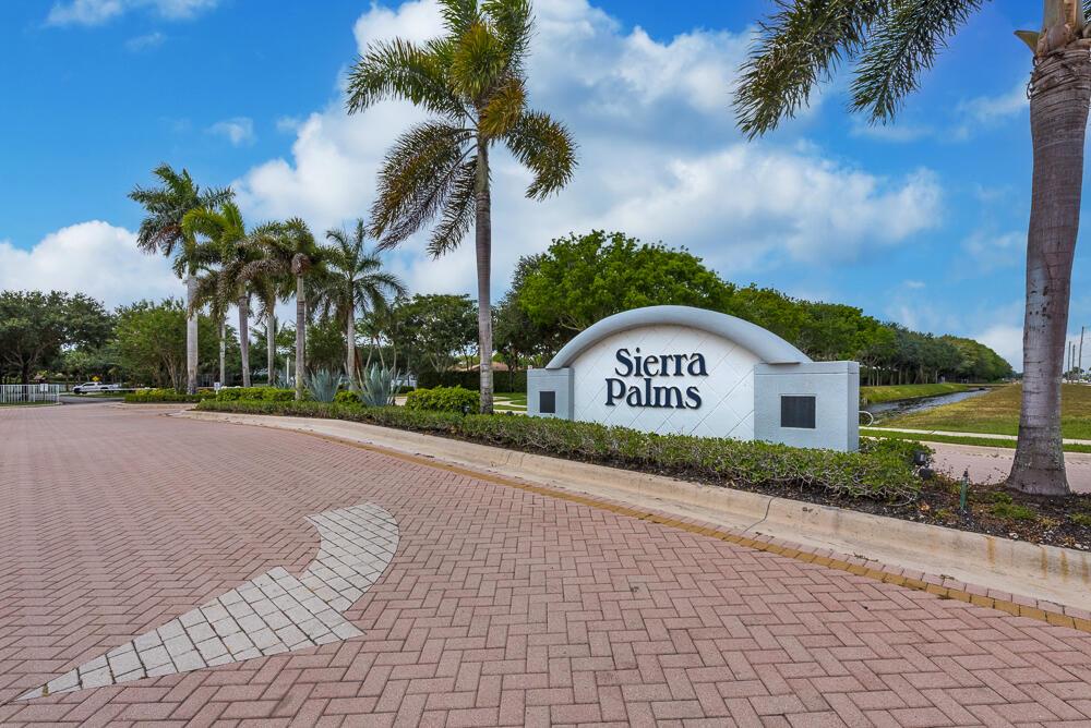 SIERRA PALMS - Residential