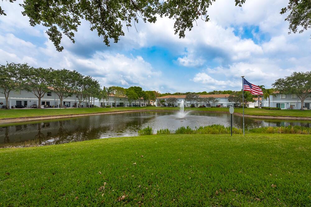 SIERRA PALMS - Residential