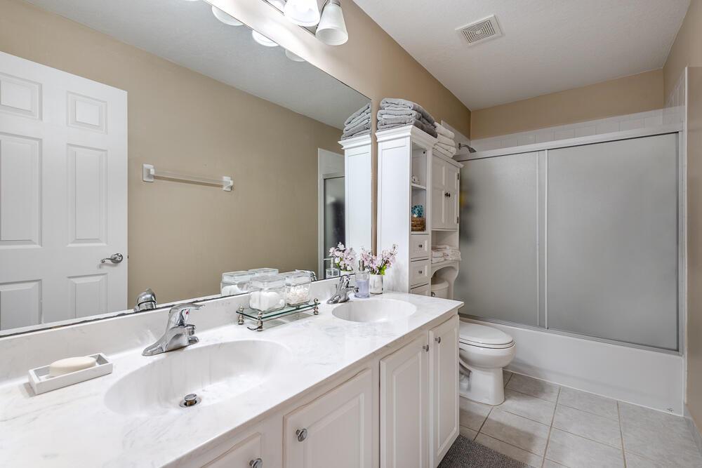 SIERRA PALMS - Residential