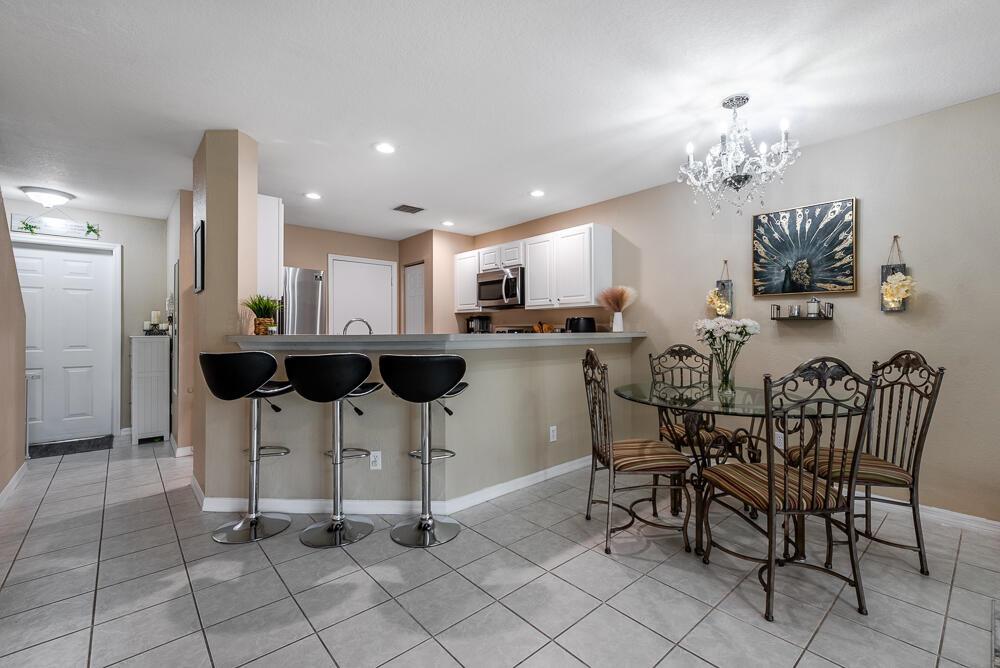 SIERRA PALMS - Residential