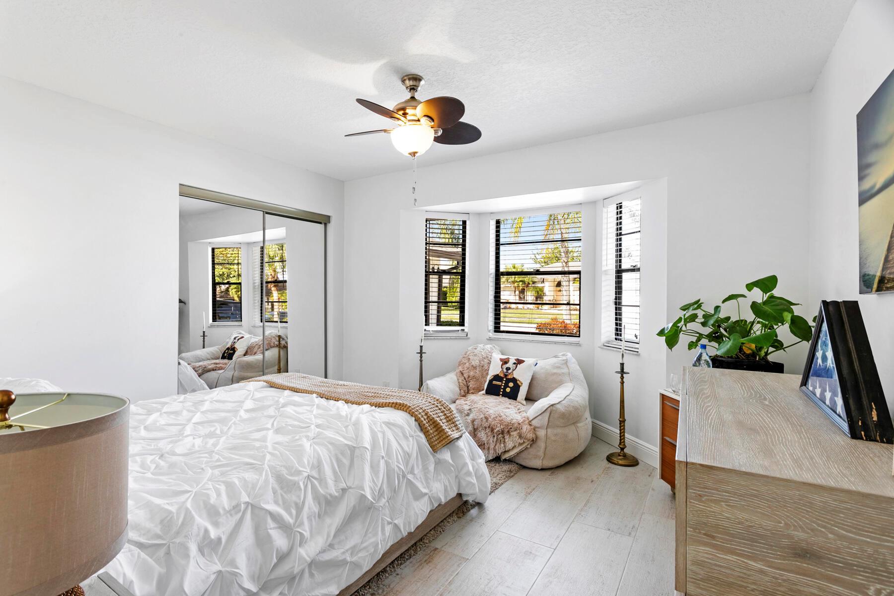 SUGAR POND MANOR OF WELLI - Residential