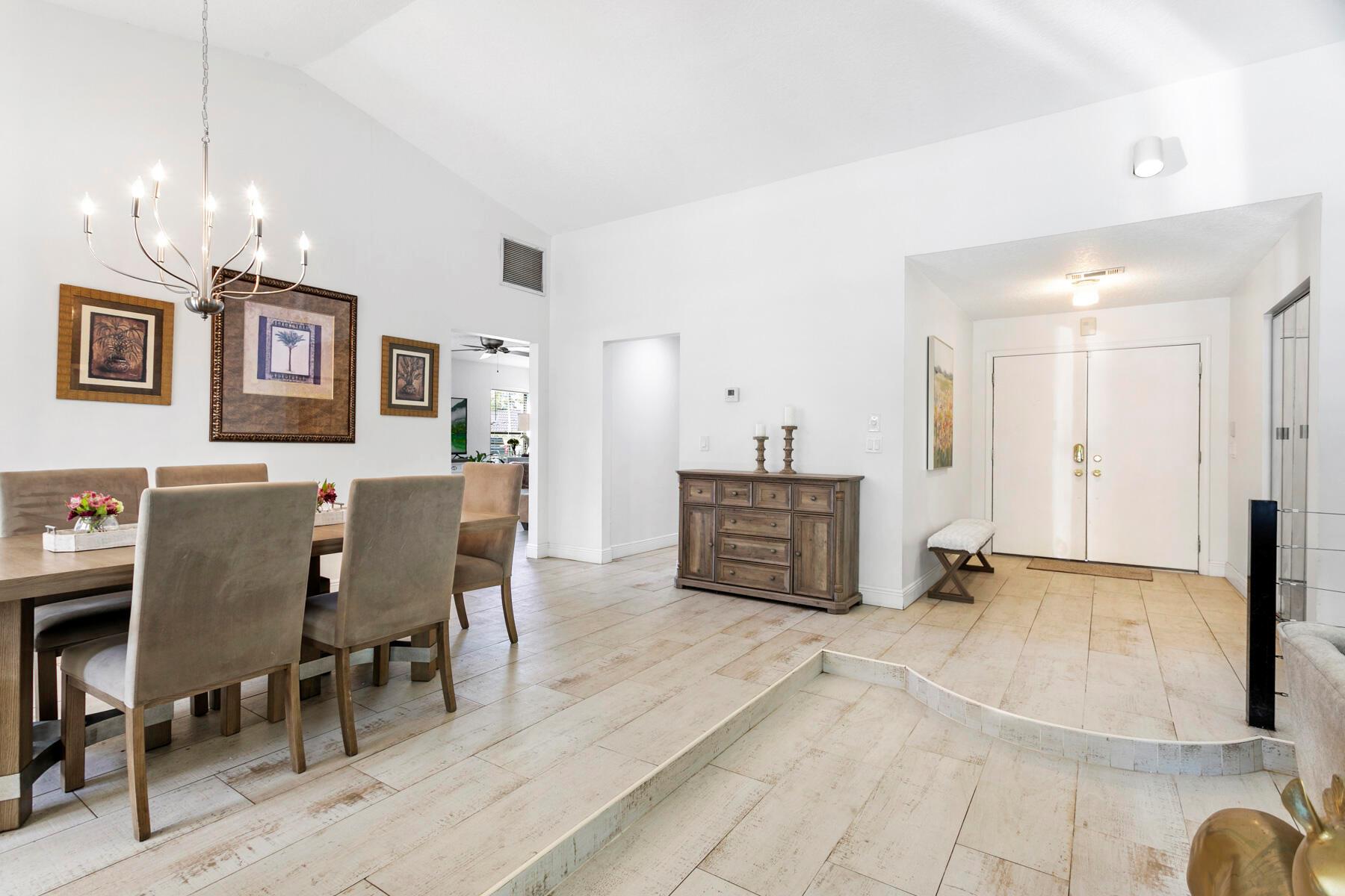 SUGAR POND MANOR OF WELLI - Residential