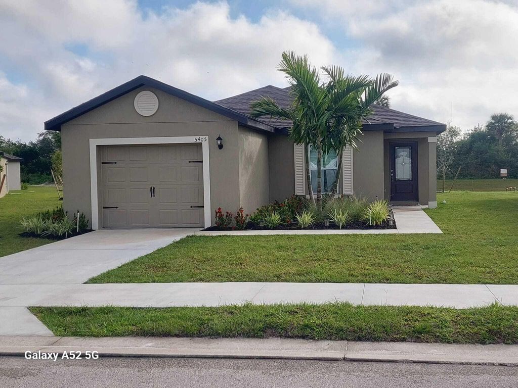 Photo of 5405 Fantasy Drive, Fort Pierce, FL 34947 (MLS # R11099423)