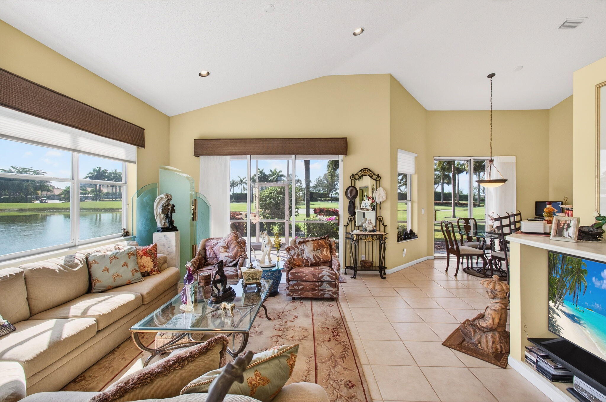 ABERDEEN COUNTRY CLUB - Residential