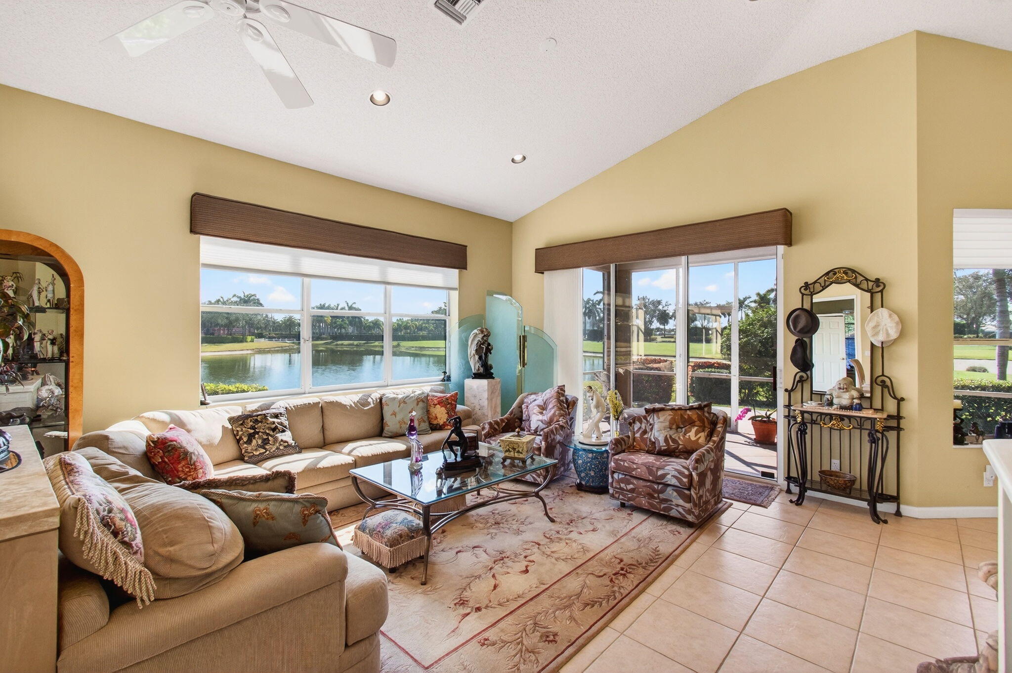 ABERDEEN COUNTRY CLUB - Residential