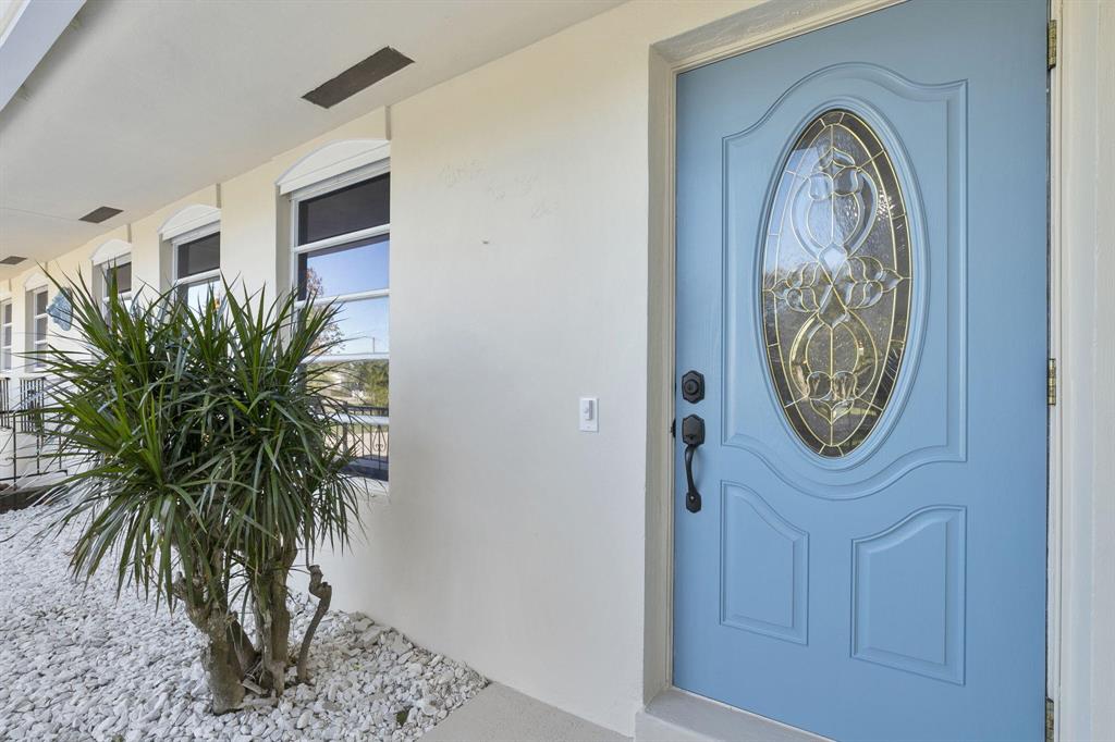 NORTH HOBE SOUND SHORES - Residential