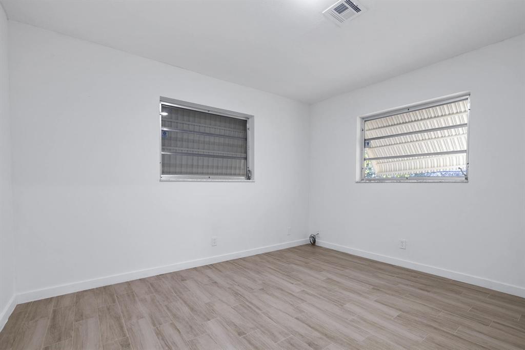 NORTH HOBE SOUND SHORES - Residential