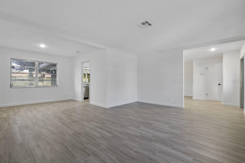 NORTH HOBE SOUND SHORES - Residential