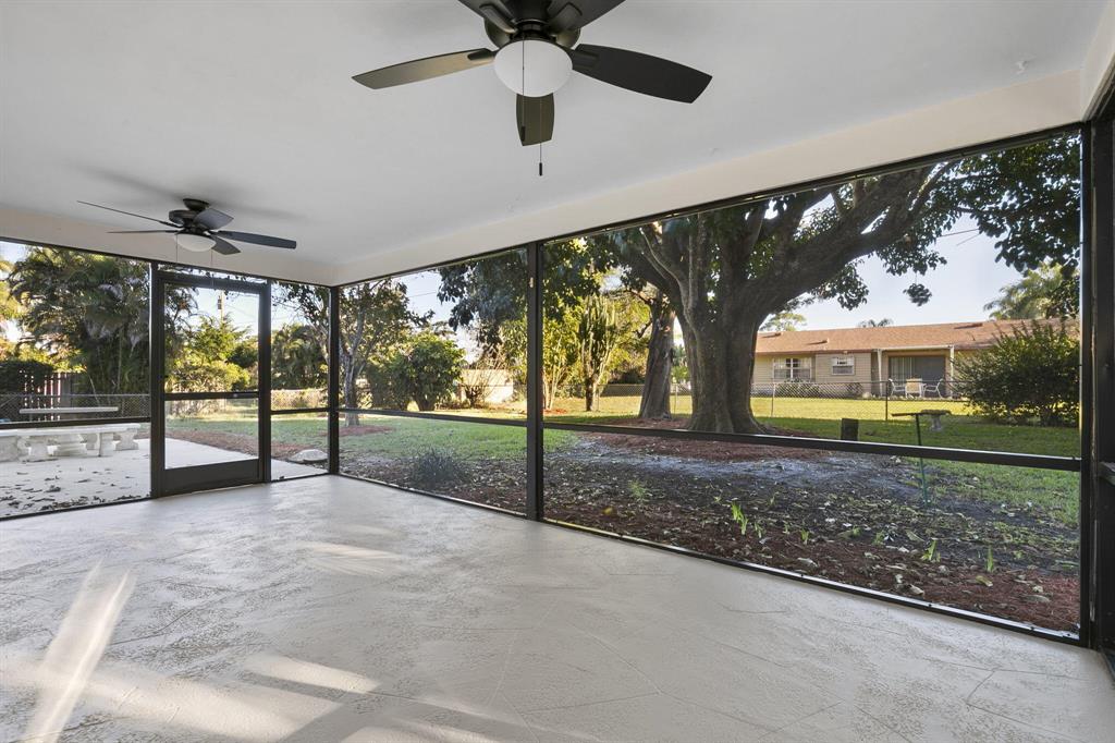 NORTH HOBE SOUND SHORES - Residential