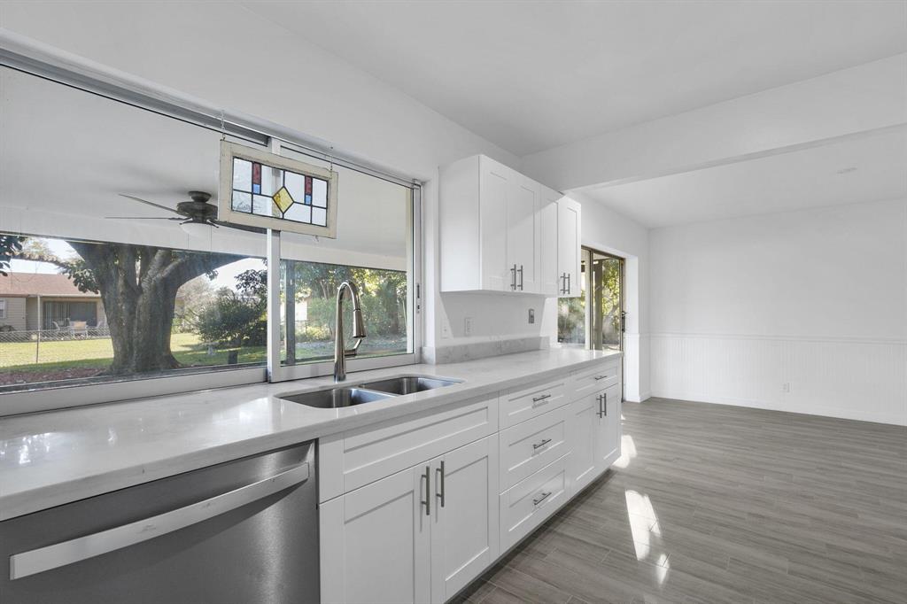 NORTH HOBE SOUND SHORES - Residential