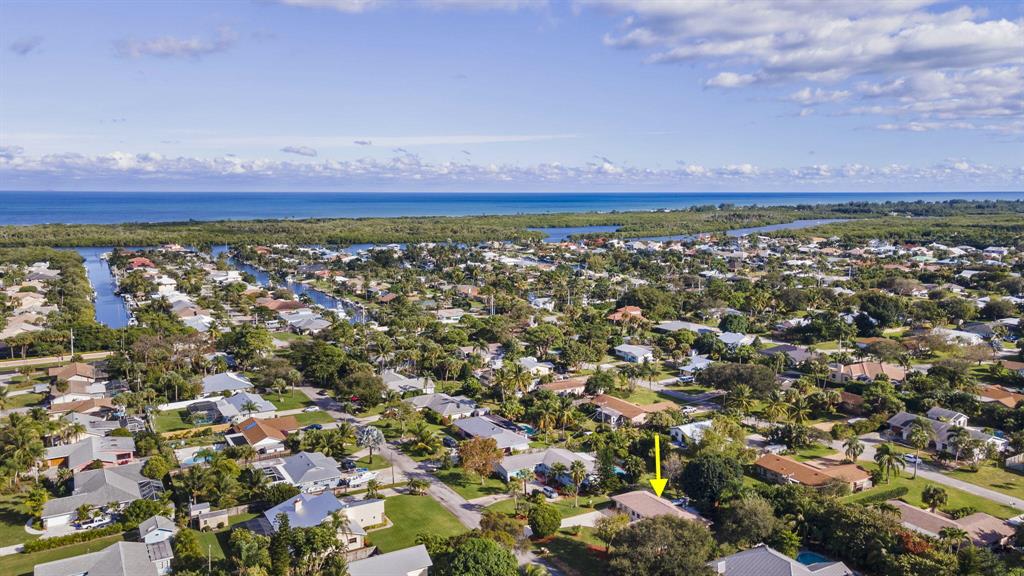 NORTH HOBE SOUND SHORES - Residential