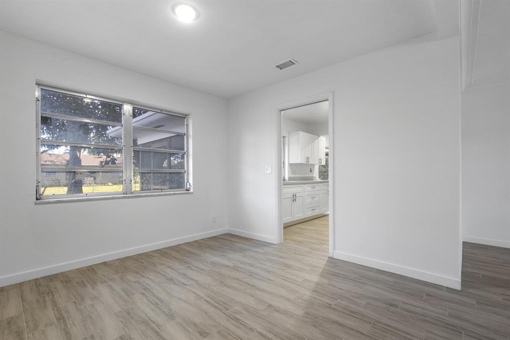 NORTH HOBE SOUND SHORES - Residential