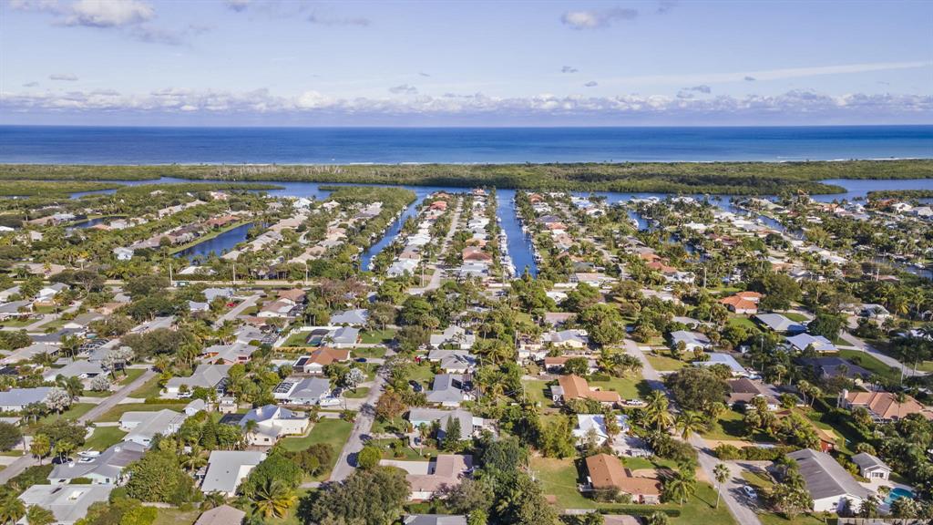 NORTH HOBE SOUND SHORES - Residential