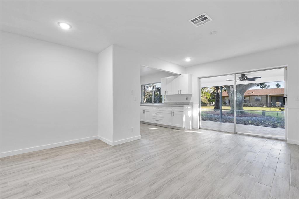 NORTH HOBE SOUND SHORES - Residential