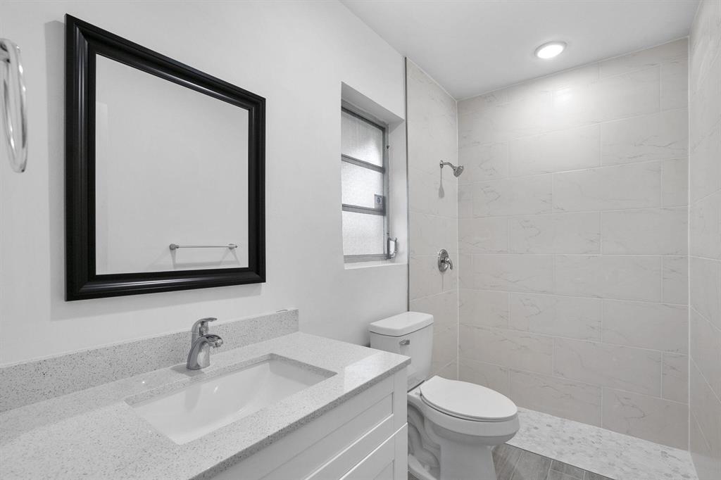 NORTH HOBE SOUND SHORES - Residential