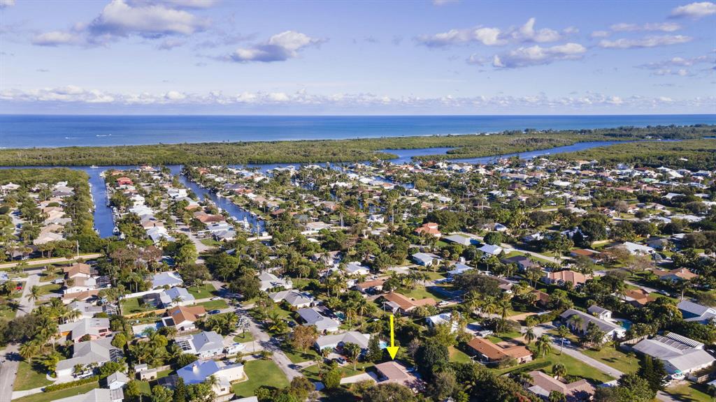 NORTH HOBE SOUND SHORES - Residential